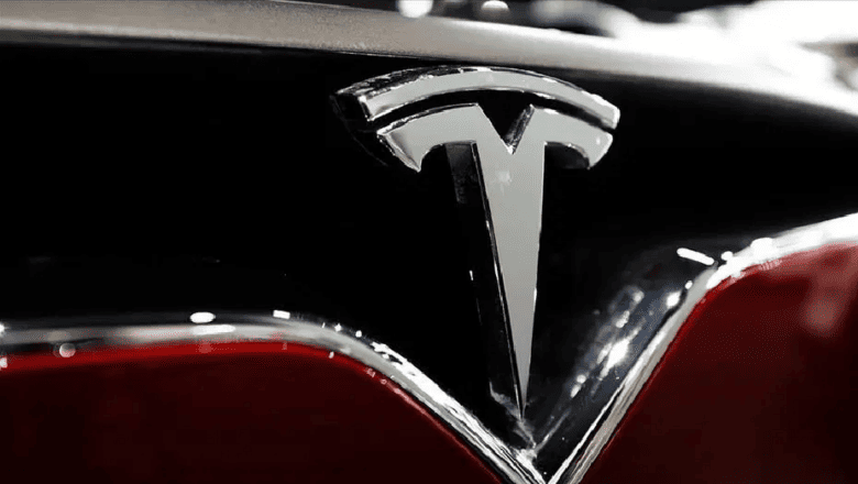 Tesla Far Geri Çağırma